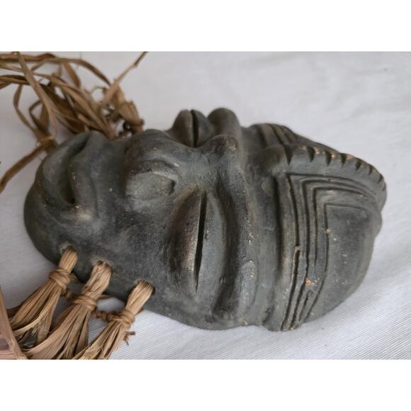 Vintage Africa Passport Mask Tribal Ritual Pottery Native Decor African - Picture 4 of 8